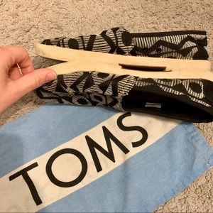 TOMS Navajo Print